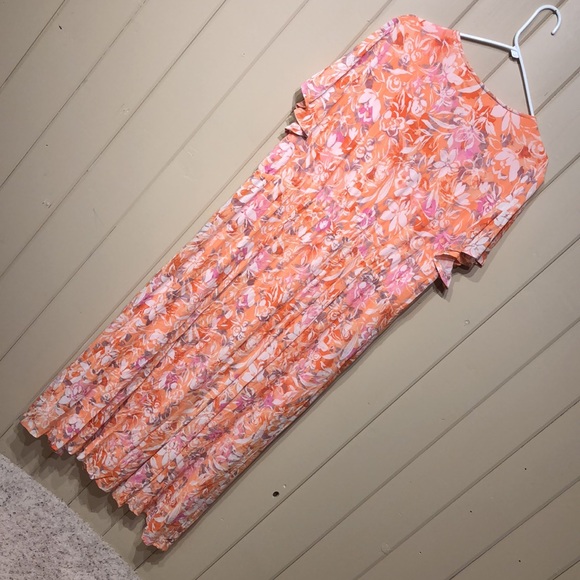 3X low cut lace up coral white floral print maxi dress crochet cut out details - Picture 5 of 14